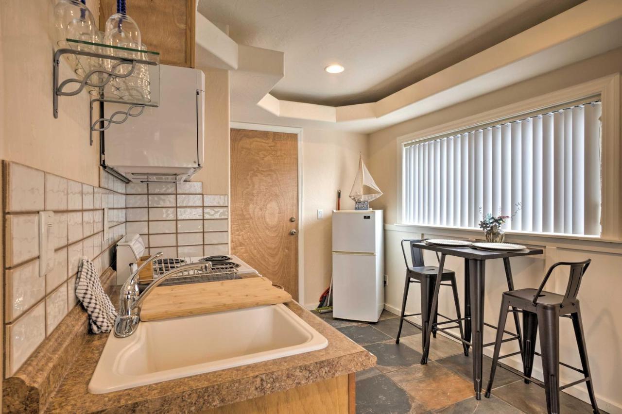Brookings Vacation Rental Studio - Walk To Town! Exterior photo